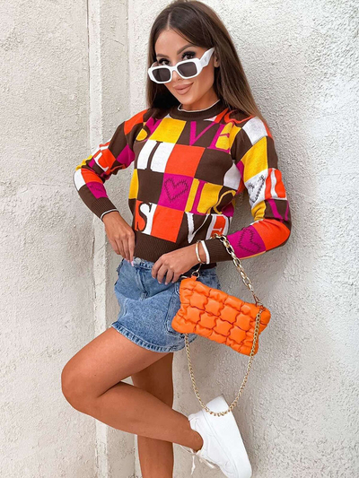 Royalfashion Tmavohnedý vzorovaný dámsky sveter