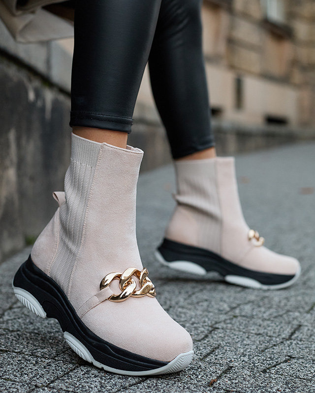 Dámske béžové zateplené čižmy z eko-semišu Cuzitta- Obuv