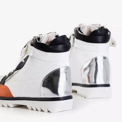 OUTLET Biele športové členkové topánky s lakovanou úpravou Krillas - Obuv