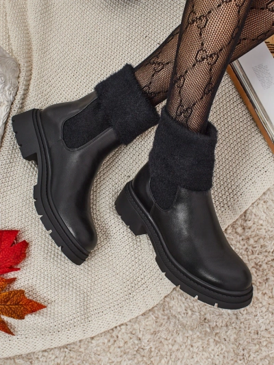 Ženski gležnarji iz eko usnja s krznom Kesy