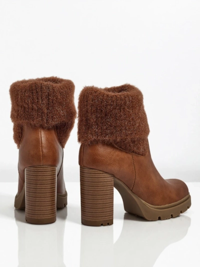 Ženski gležnarji iz eko usnja s peto in pletenino Tirave