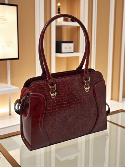 Ženska shopper torbica iz eko usnja z reliefom Iron Lace