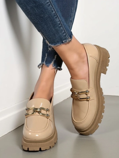 Royalfashion Dámske patentné kožené loafers Arieda