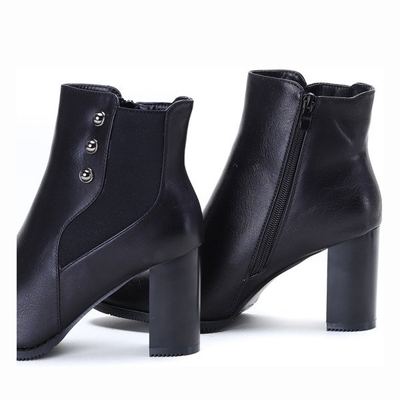 Czarne botki na słupku Everyday - Obuwie