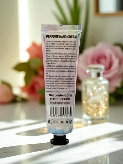 Venus Dišeča krema za roke 30g - Lady Sexy Rosa Essence, priročna