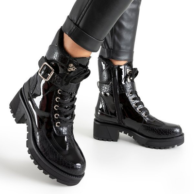 Dámske čierne pracovné odevy na vysokom podpätku s lakovanou povrchovou úpravou Vuqe - Obuv