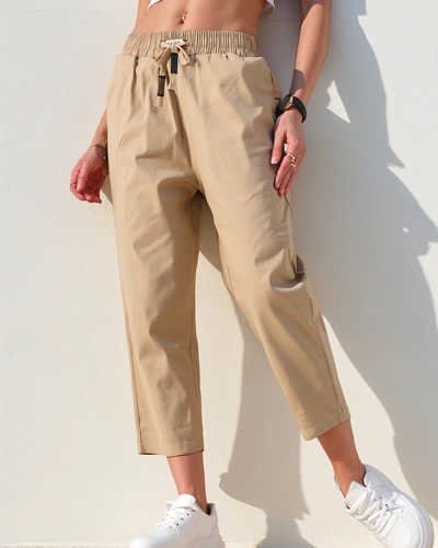 Royalfashion Jednoduché dámske látkové nohavice 7/8