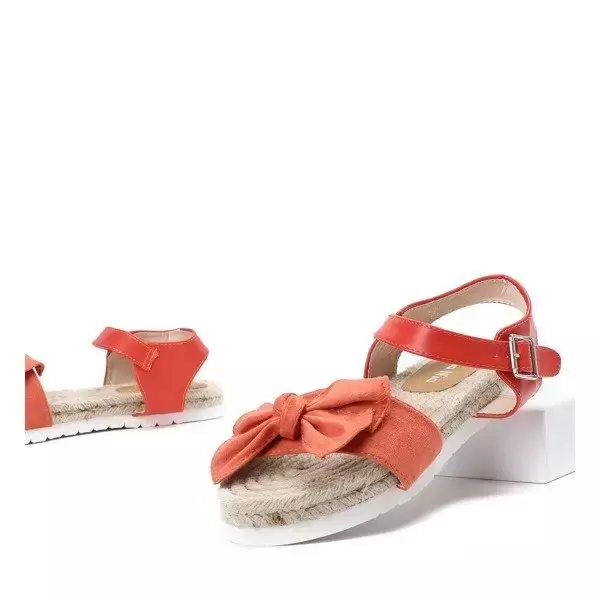 OUTLET Pomarańczowe sandały z kokardką Chicky - Obuwie