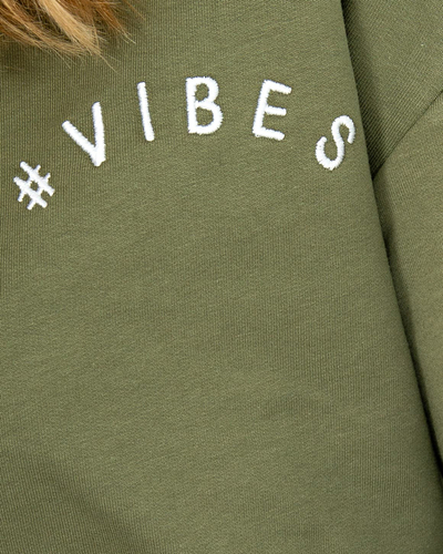 Tmavozelená dámska športová tepláková súprava s crop top mikinou - Oblečenie