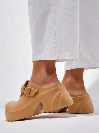 Royalfashion Dámske sandále na podrážke Voxones