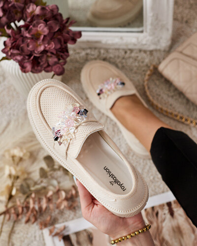 Royalfashion Dámske mokasíny s farebnými korálkami Karonia