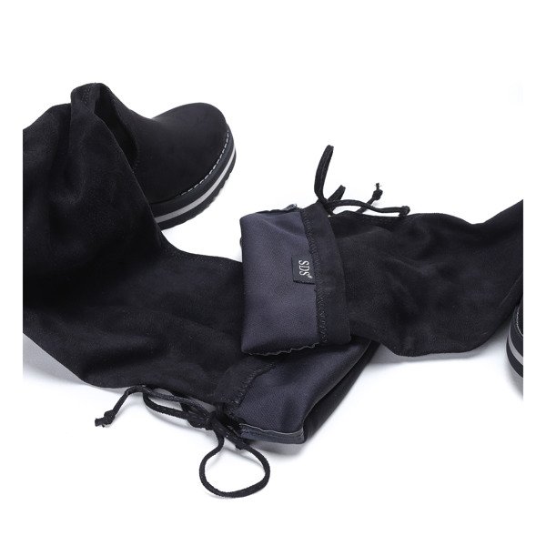 Czarne kozaki na platformie Emily - Obuwie