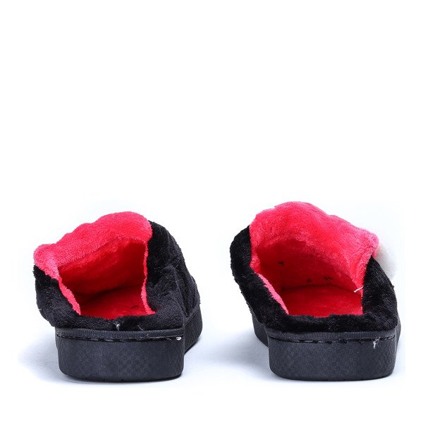 Czarne kapcie z pomponikiem Santa- Obuwie