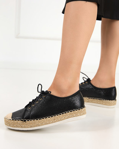 OUTLET Dámske čierne tenisky na šnurovanie Furmoni - Obuv