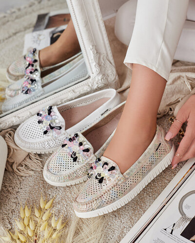 Royalfashion Dámske korálkové ažurové mokasíny Nasfali