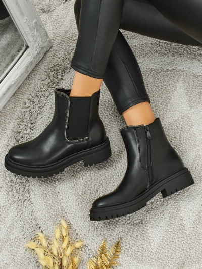 Gležnarji iz ekološkega usnja s cirkoni Novira