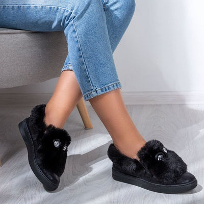 Čierne slip on s kožušinou Manifik - Obuv