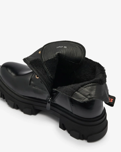 Royalfashion Čierne dámske zateplené traperské čižmy Selori z ekokože