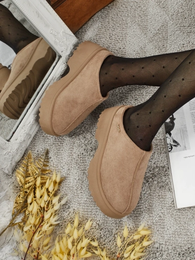 Kratki ženski škornji a'la za sneg s krznom Noelina