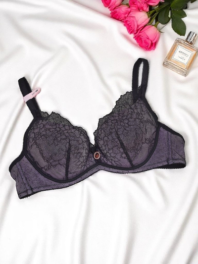 Royalfashion Dámska push-up podprsenka s čipkou Romance Push-Up