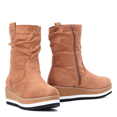 Jasnobrązowe botki na grubej podeszwie Freya- Obuwie