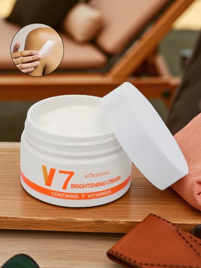 Rozjasňujúci pleťový krém s komplexom 7 vitamínov