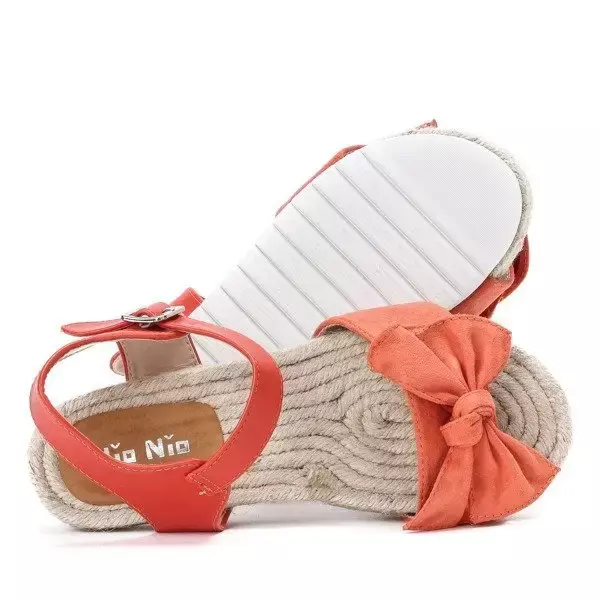 OUTLET Pomarańczowe sandały z kokardką Chicky - Obuwie