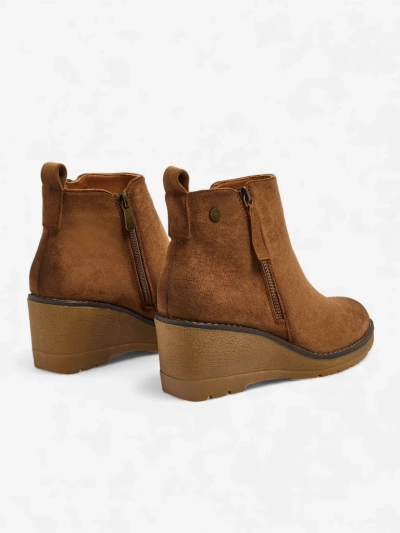 Ženski gležnarji s platformo Zarrico