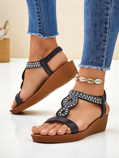Sandali s Polno Peto Perseida Royalfashion črni iz eko-usnja s kristali 4,5cm