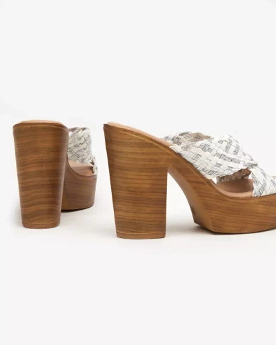 OUTLET Dámske biele papuče na vysokom stĺpiku Kotinso - Obuv