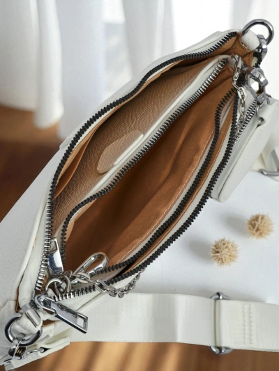 Aurelia Bianca – Majhna bela ženska torbica iz eko usnja z verižico