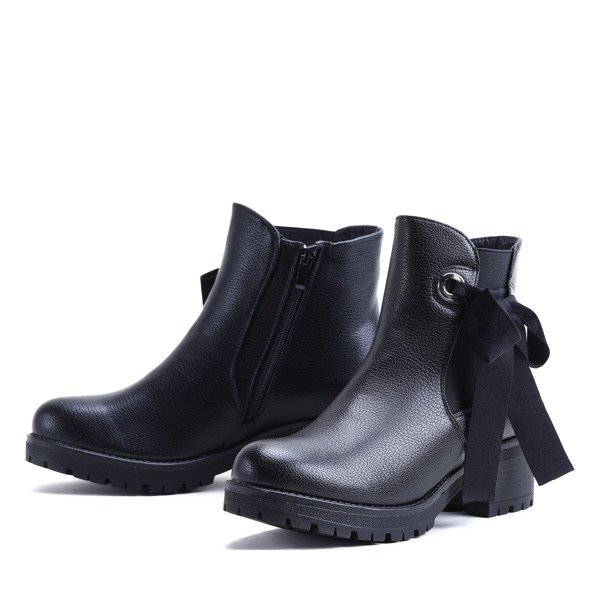 Czarne botki na niskim słupku Victoria - Obuwie