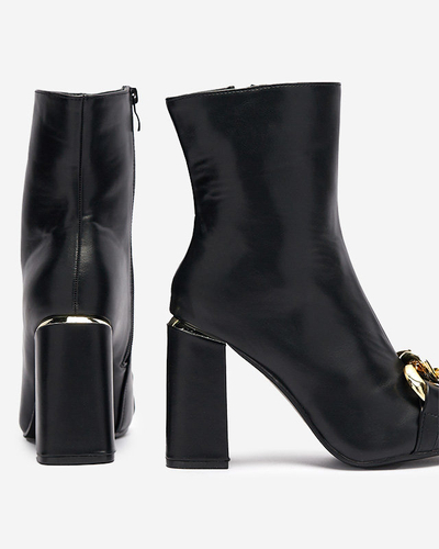 OUTLET Čierne dámske čižmy na stabilnej podpere Elero- Obuv