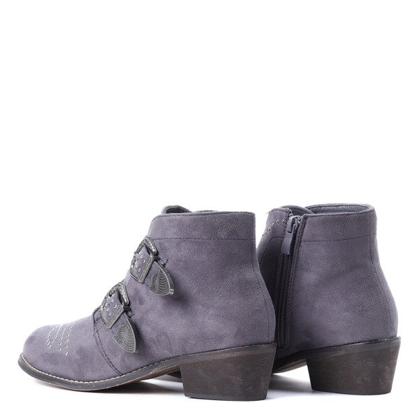 Szare botki na obcasie z dżetami Amelie- Obuwie