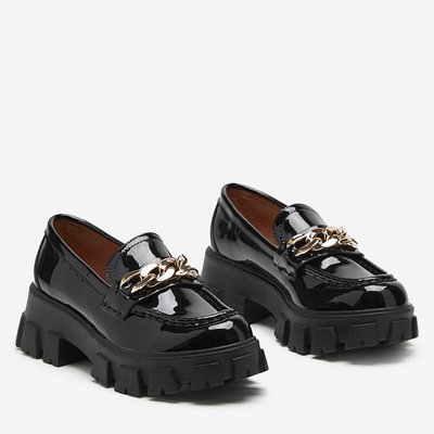 Dámske čierne lakované slip on topánky s retiazkou Guinewra - Obuv