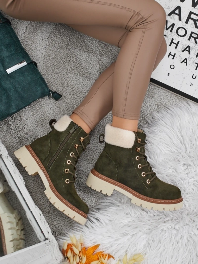 Ženski škornji s krznom Tessara