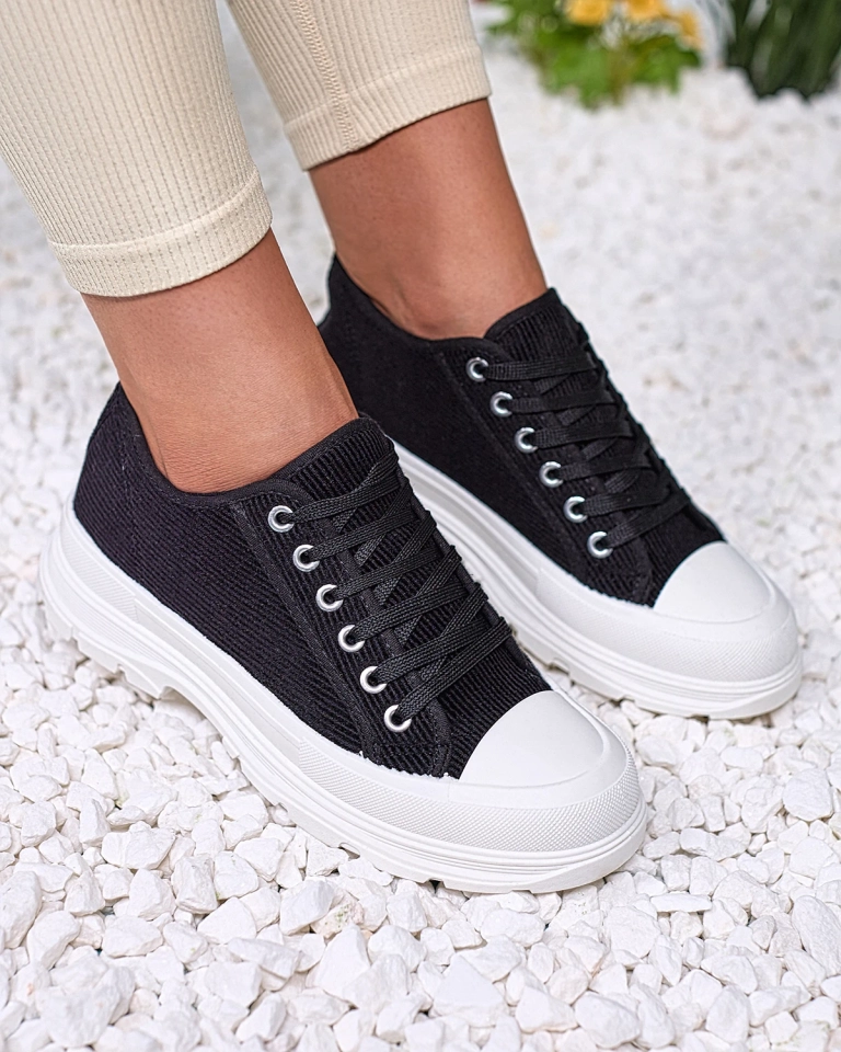 Royalfashion Čierne dámske tenisky na platforme Spollero