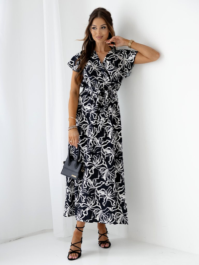 Royalfashion Vzorované dámske midi šaty s krátkymi rukávmi, prekríženým výstrihom a opaskom