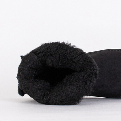 Ženski gležnjarji Aurelia v črni barvi z ravno peto