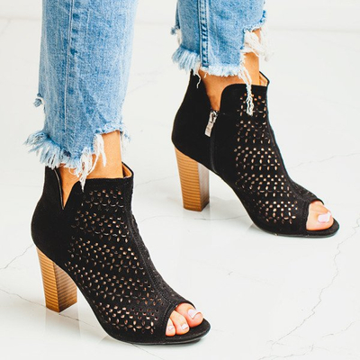 Czarne botki na słupku Alenaliane - Obuwie 