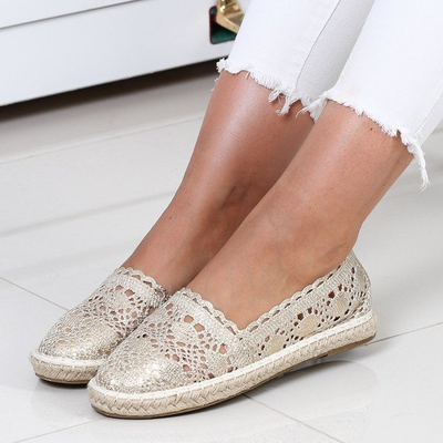 Złote, koronkowe espadryle- Obuwie