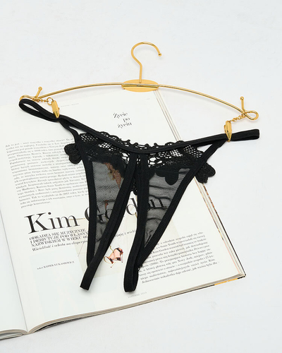 Royalfashion Dámske čipkované tangá v čiernej farbe