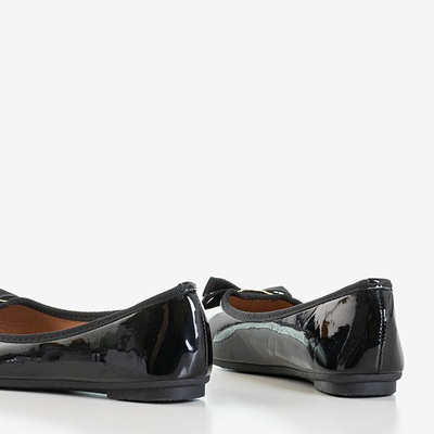 Černé lakované baleríny s lukem Marco - Obuv