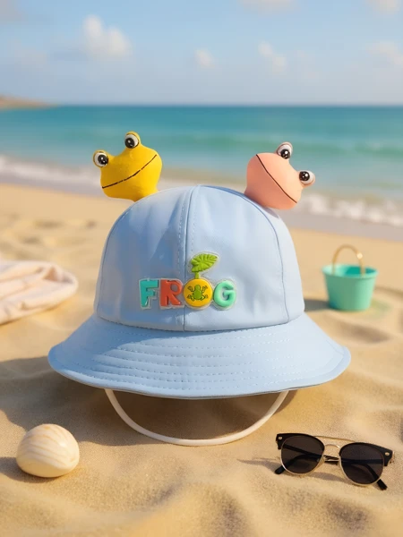 Royalfashion Detský klobúk s veselými nášivkami