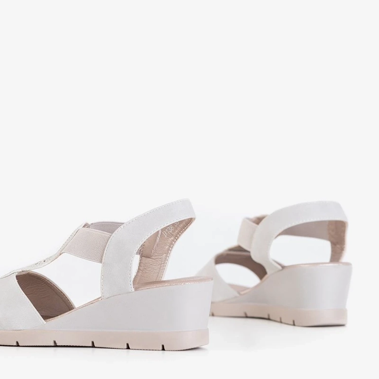 OUTLET Šedé dámske klinové sandále Rodeo - Topánky