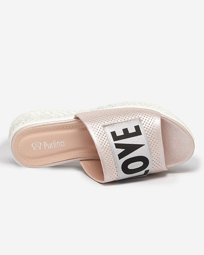 Ružové lesklé dámske papuče s nápisom Sosha- Footwear