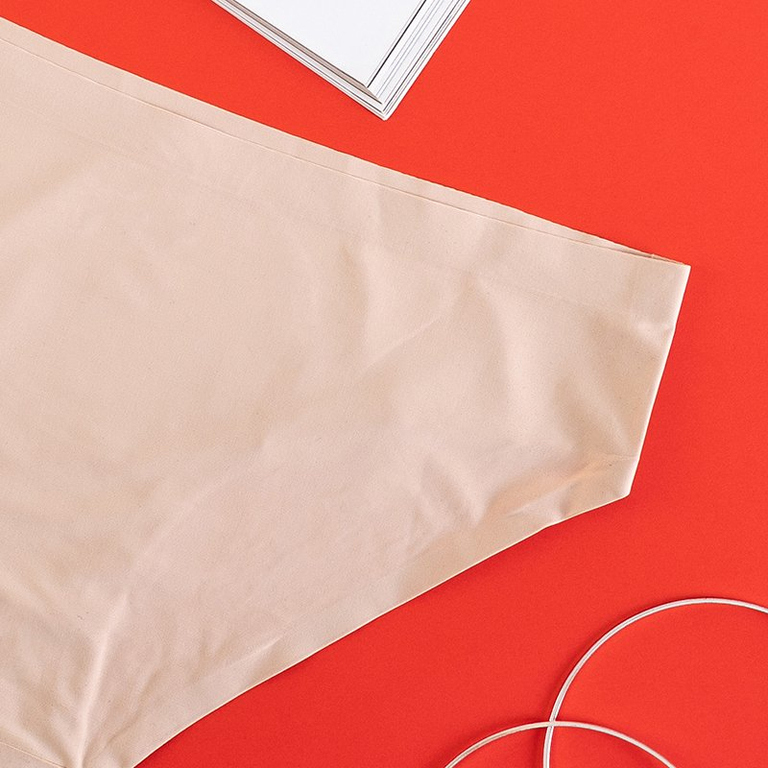 Dámske béžové nohavičky, bezšvové nohavičky - Spodná bielizeň