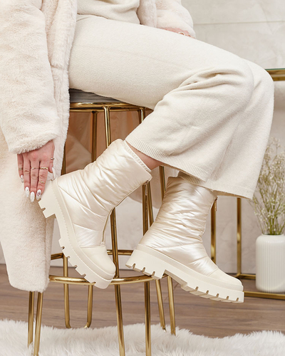 Royalfashion Dámske čižmy Tainve Beige na plochom podpätku