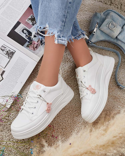 Biele tenisky na platforme s kľúčenkou Street Spirit