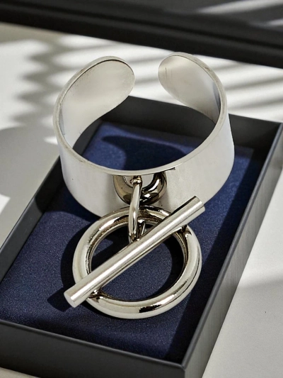 Dolce Vita zapestnica z obročem in okrasnimi obeski